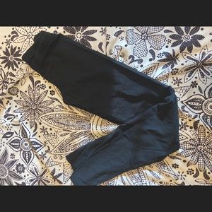 T party black leggings